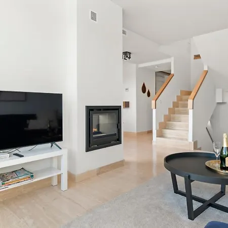 Appartamento Penthouse In With Rooftop Terrace And 3 Community Pools *