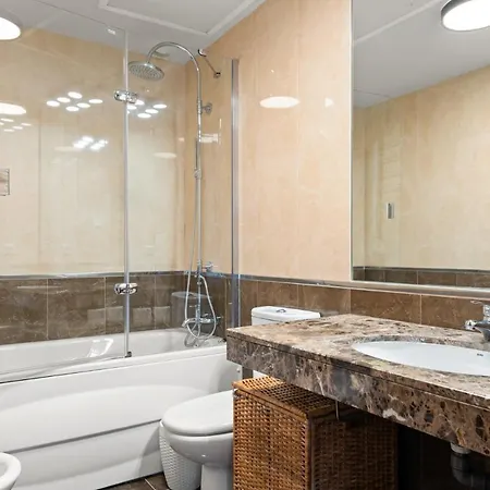 Penthouse In With Rooftop Terrace And 3 Community Pools